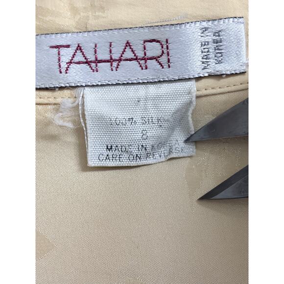 Tahari Jacquard Silk Pale Yellow Double Breasted Blouse size 8 - Picture 3 of 9